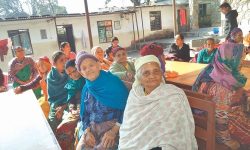 वृद्धाश्रमका जेष्ठ नागरिकलाई नागरिकताको धोको