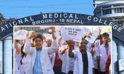 लिइएको बढी शुल्क फिर्ता माग्न गएका विद्यार्थीमाथि कुटपिट