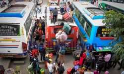 एकै दिन साढे २ लाख यात्रु काठमाडाैंबाट बाहिरिँदै