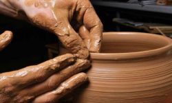 छठ पर्व नजिकिएसँगै माटाका भाँडाको माग बढ्यो