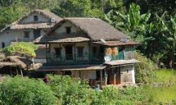 खरका छाना विस्थापन गरिँदै