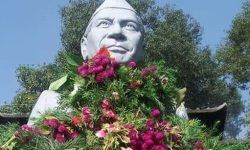 जनआन्दोलनका कमान्डर सिंहको सालिकमा माल्यार्पण