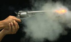 झापामा प्रहरी र प्रदर्शनकारीबीच झडप, गोली लागेर २ जना घाइते