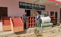 शिक्षामा बालबालिकाको सहयोगकालागि फर्निचर सहित शैक्षिक सामग्री वितरण