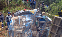 नुवाकोटमा मिनीट्रक दुर्घटना हुँदा २ को मृत्यु