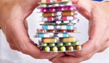 एकैपटक तीन महिनालाई औषधि