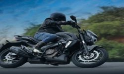 बजाज  ‘डोमिनार ४००’ को  मूल्य  ह्वात्तै  घट्यो