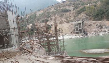 फोक्सिङटारमा निर्माणाधीन पुल