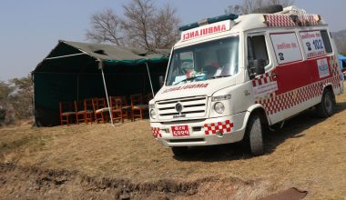 क्वारेन्टाइनमा तैनाथ एम्बुलेन्स