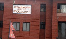 सिन्धुपाल्चोकमा देखिएको स्वास्थ्य समस्या कोरोना होइन, मौसमी रुघाखोकी : स्वास्थ्य मन्त्रालय