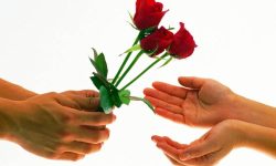 आज प्रणय दिवस, युवा पुस्ताले चाडकै रुपमा मनाउँदै