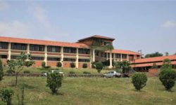 कोरोना भाइरसको प्रभावमा पनि त्रिविले परिक्षा नरोक्ने