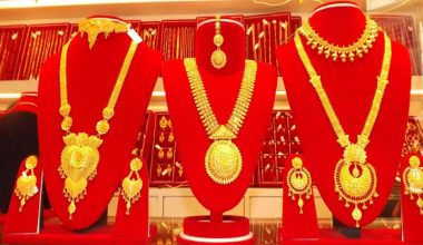 सुनको मुल्य : एकै दिन ८ सयले घट्यो, आज ८१ हजार ५ सयमा कारोबार हुँदै