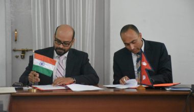 भारतीय दूतावासद्वारा दार्चुला र धनुषा जिल्लामा विद्यालय भवन निर्माण गर्न सम्झौता