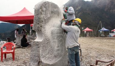 गौतमबुद्धकोः मूर्ति निर्माण