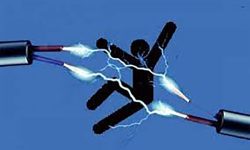 बँदेल मार्न मकैबारीमा करेन्ट, करेन्ट लागेर दाजुभाइको मृत्यु