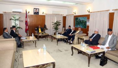 नेकपाको सचिवालय बैठक बस्दै, प्रधानमन्त्रीलाई पार्टी निर्णय कार्यान्वयन गर्न दबाब दिने तयारी