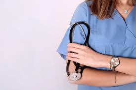 चिकित्सक र स्वास्थ्यकर्मीलाई अभद्र व्यवहार गर्ने घरधनीलाई कारवाही गरिने