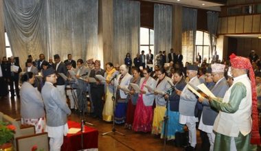 १९ सदस्य मध्ये १८ जनाले लिए शपथ को को भए माननीय ?