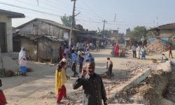 चोर बाटो हुँदै भारतबाट नेपाल प्रवेश गर्नेहरु खुलेयाम हिँडडुल गर्दै