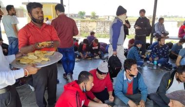 तीन दिनदेखि सयौँ नेपाली सीमामा अलपत्र