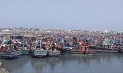 २५ हजार भारतीय श्रमिक एक महिनादेखि समुद्रभित्र डुंगामै