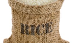 बझाङमा बजारभन्दा खाद्यको चामल महँगो