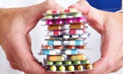 दार्जुलामा दीर्घरोगीलाई निःशुल्क औषधि वितरण