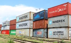 लकडाउनका कारण कलकत्ता बन्दरगाहमा रोकिए दुई हजार कन्टेनर