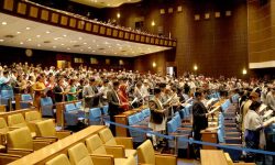 सत्ताको खेलमा बरालिँदै सांसद