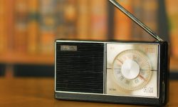 नगरपालिकाद्वारा रेडियोबाट पढाइ शुरु