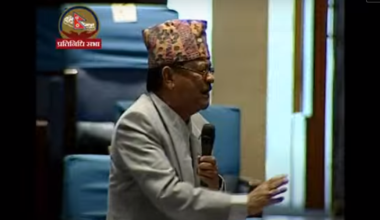 उद्योगीप्रति सरकार वेमतलवी