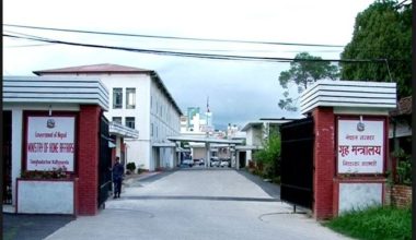 काठमाडौंमा भोलीदेखि लकडाउन थप कडा पार्ने गृहको निर्णय