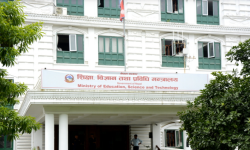 लकडाउनमा शैक्षिक क्षेत्र : पर्ख र हेरकै अवस्था कहिलेसम्म ?