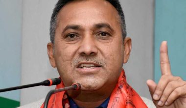 कसैको व्यक्तिगत सनकमा देश चल्दैन : प्रवक्ता शर्मा