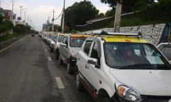 बन्दाबन्दीमा ट्याक्सी चलाउन माग राख्दै व्यवसायी