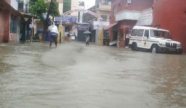 लगातार वर्षाले जनकपुर जलमग्न