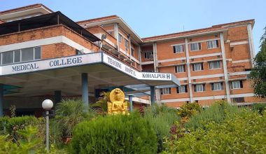 दुई बिरामीमा कोरोनाको सङ्क्रमण देखिएपछि कोहलपुर शिक्षण अस्पताल बन्द