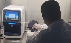 सुदूरपश्चिममा एउटामात्रै पीसीआर मेसिन, साढे पाँच हजार नमुना नतिजाको पर्खाइमा