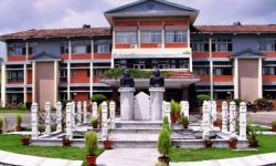 वरिष्ठता मिचेर कनिष्ठलाई डिन बनाएको विरोधमा आइओएममा ताला