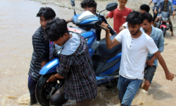 स्कुटर तार्दै युवा