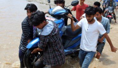 स्कुटर तार्दै युवा