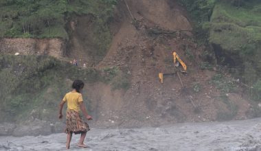 पहिरोमा स्काभेटर पुरियो , दुई चालक बेपत्ता