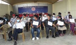 पार्टीभित्रको विवाद छलफलबाट समाधान माग गर्दै कार्यकर्ताको धर्ना