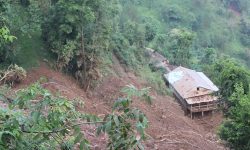 कर्णाली नदी छेउछाउका बस्ती बाढी पहिरोको उच्च जोखिममा