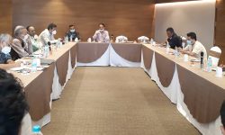 पर्यटन व्यवसायीसँग छलफल कार्यक्रम<br> ‘प्रधानमन्त्री राहत कोषको रकम घाँस काट्नलाई होइन’