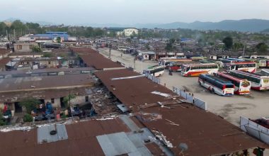 पोखराका यातायात व्यवसायीले गाडीको चाबी <br> बैंकमा बुझाउन थाले