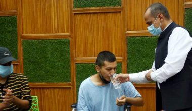 अभियन्ता ईः ले तोडे अनशन