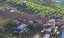 सिन्धुपाल्चोकमा भिषण पहिरो : २२ घर पुरिए, धेरै मान्छे हताहत भएको आशंका