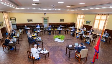 भदौभर लामो दूरीको यातायात र शिक्षण संस्था नखुल्ने सरकारको निर्णय